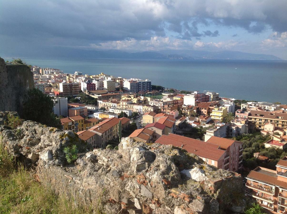 La Casa Del Nonno Bed & Breakfast Milazzo Exterior foto