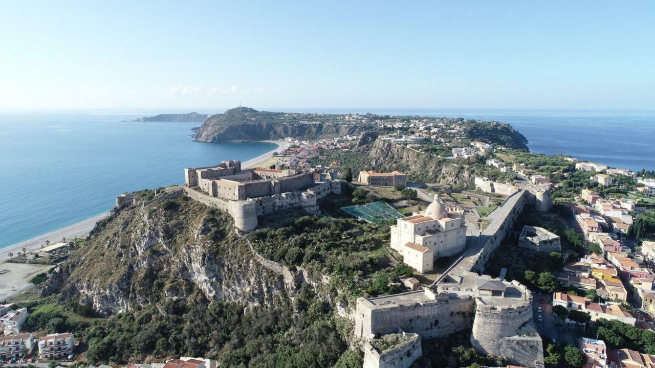 La Casa Del Nonno Bed & Breakfast Milazzo Exterior foto